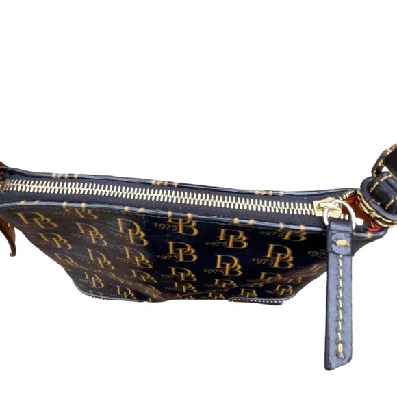 DOONEY AND BOURKE VINTAGE CROSSBODY BAG - Picture 6 of 11